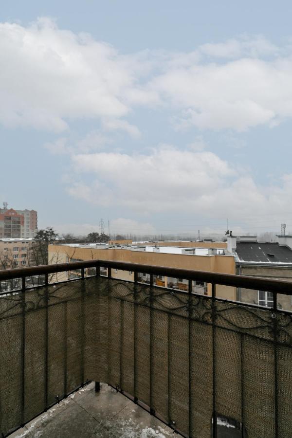 Wola Apartment With Balcony & Close To Metro By Noclegi Renters Varsóvia Exterior foto